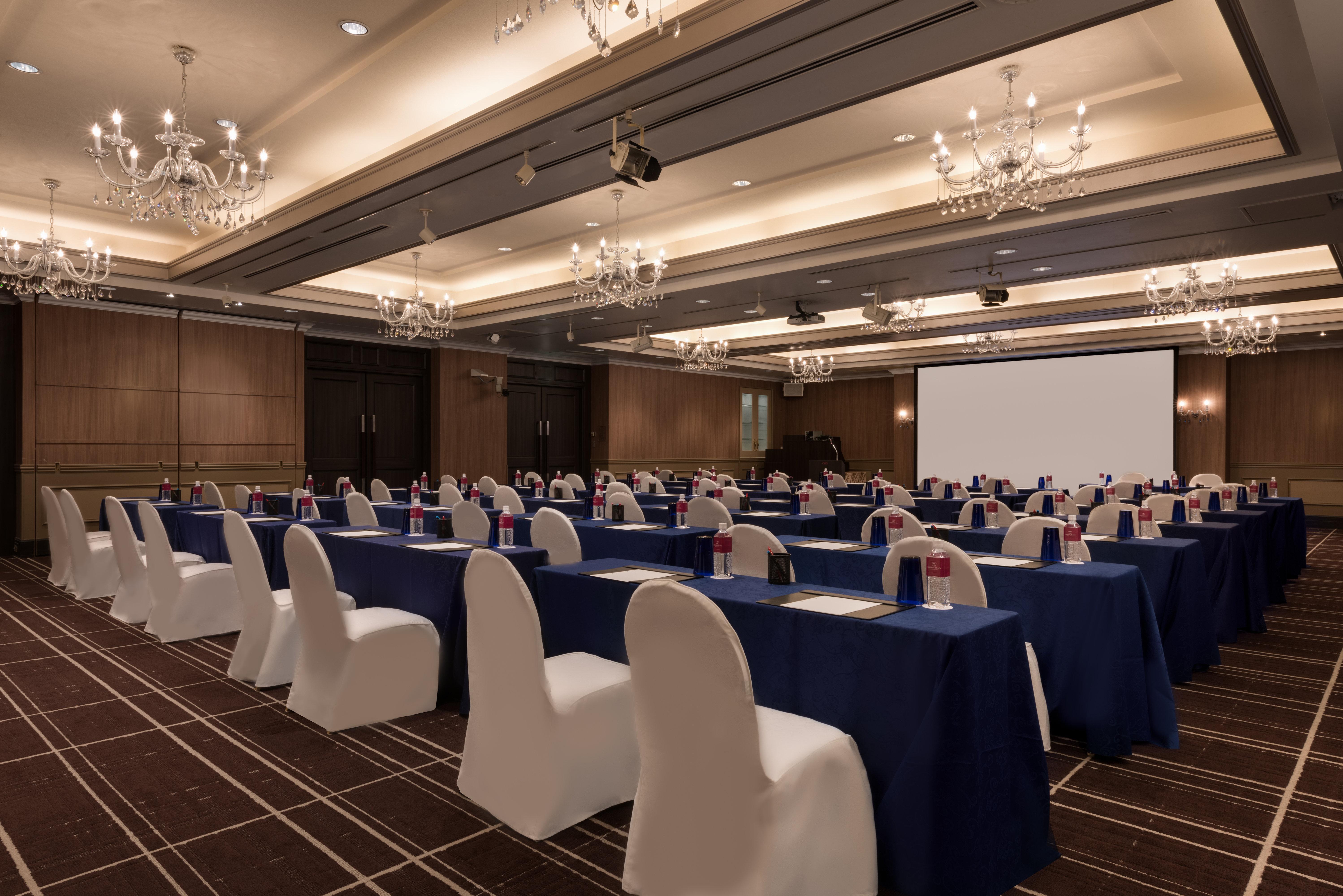 คราวน์ พลาซา อะนะ โทะยะมะ Hotel โทยามะ ภายนอก รูปภาพ