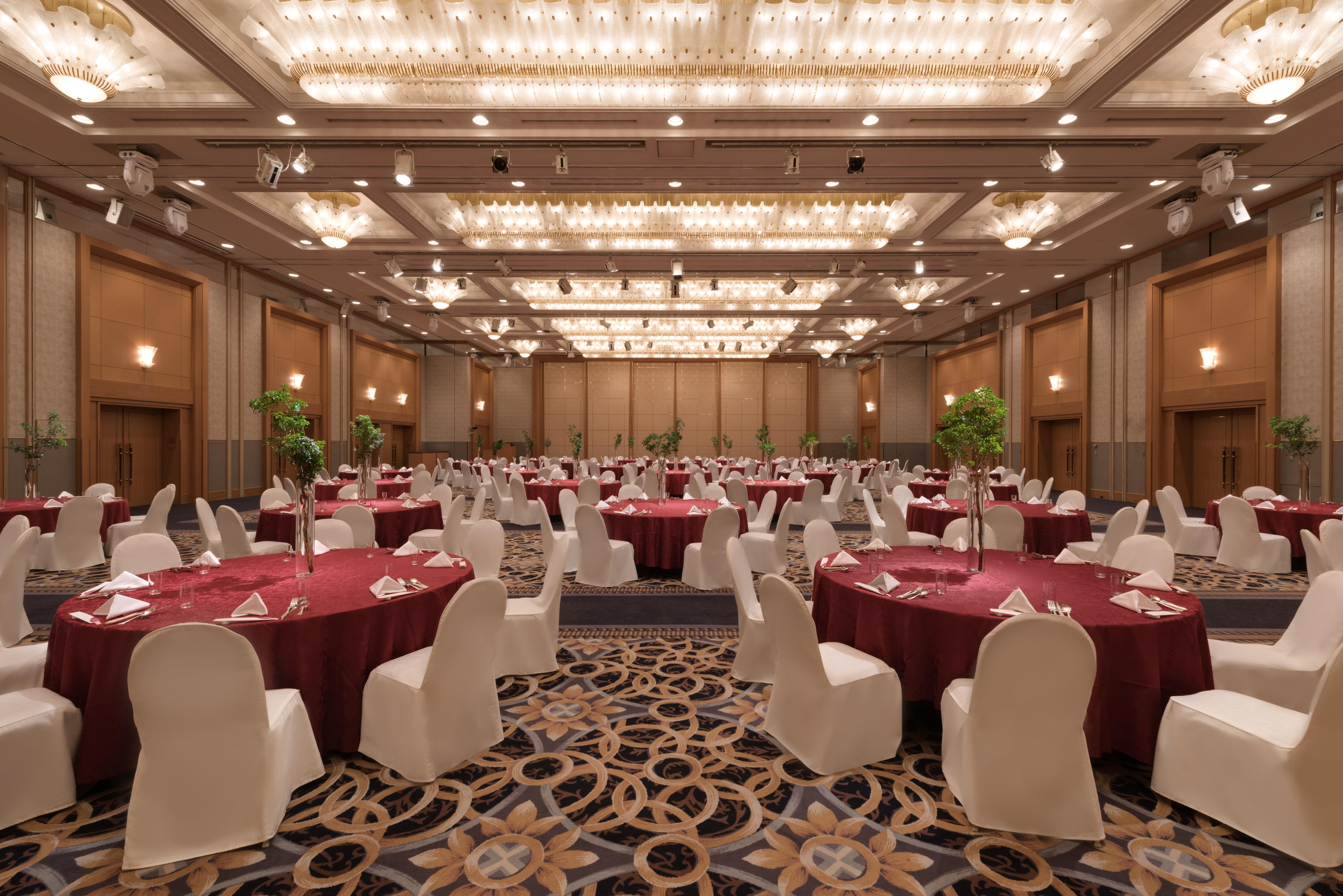 คราวน์ พลาซา อะนะ โทะยะมะ Hotel โทยามะ ภายนอก รูปภาพ