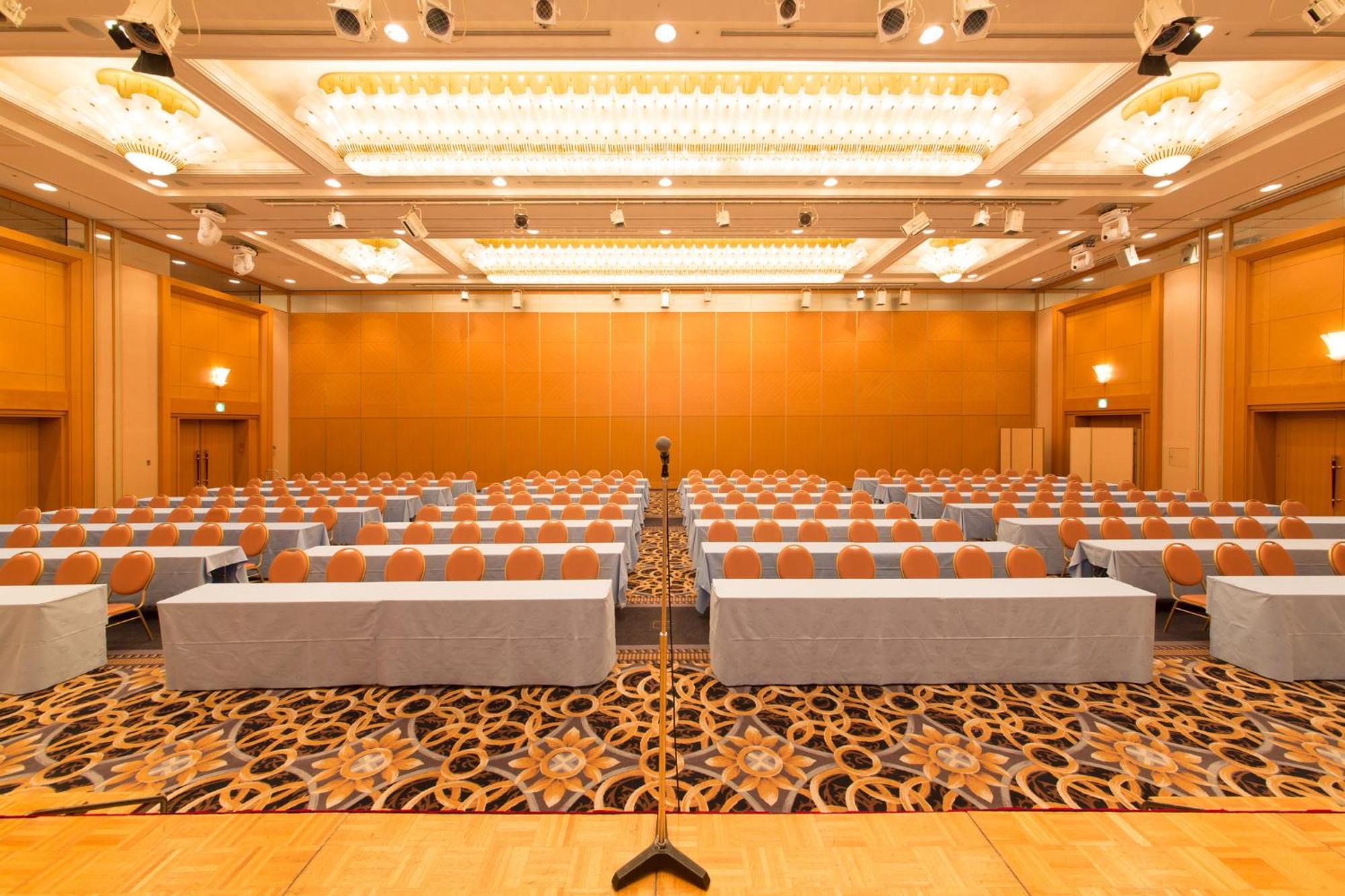 คราวน์ พลาซา อะนะ โทะยะมะ Hotel โทยามะ ภายนอก รูปภาพ
